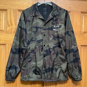 Alive and Well Camouflage Jacket Size Small